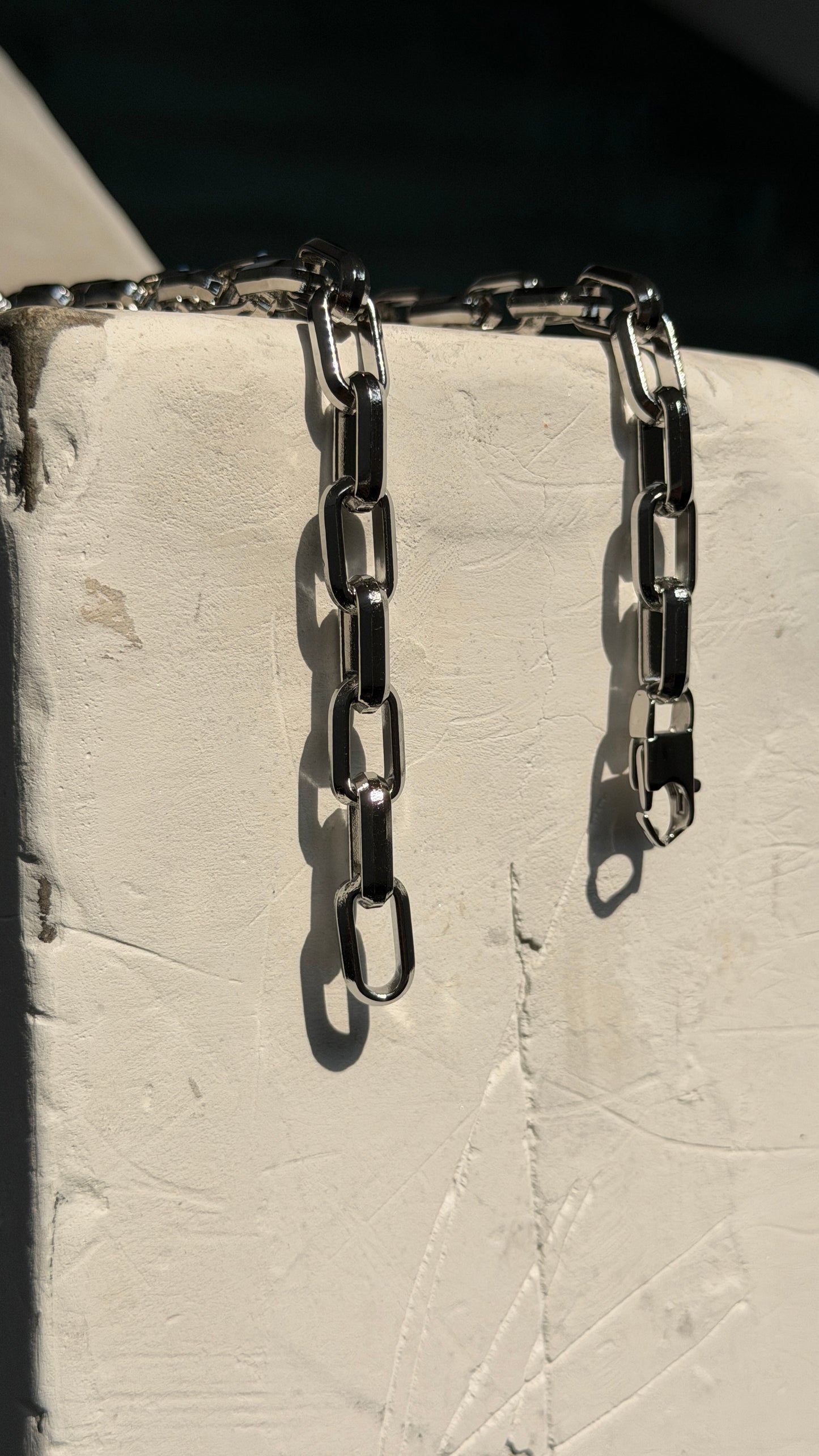 9mm Bold Rectangular Link Chain Necklace
