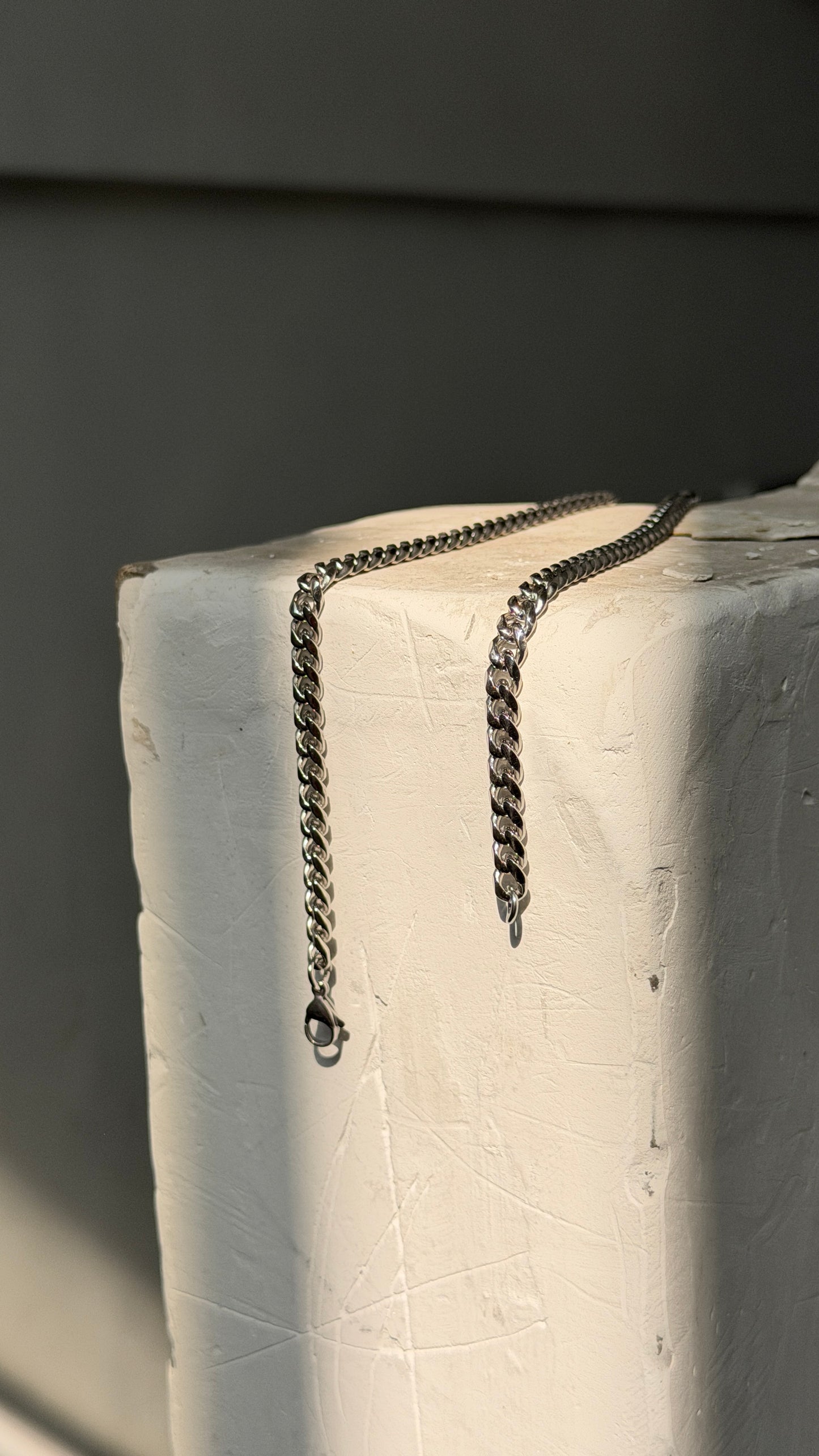 Bold Curb Link Chain Necklace