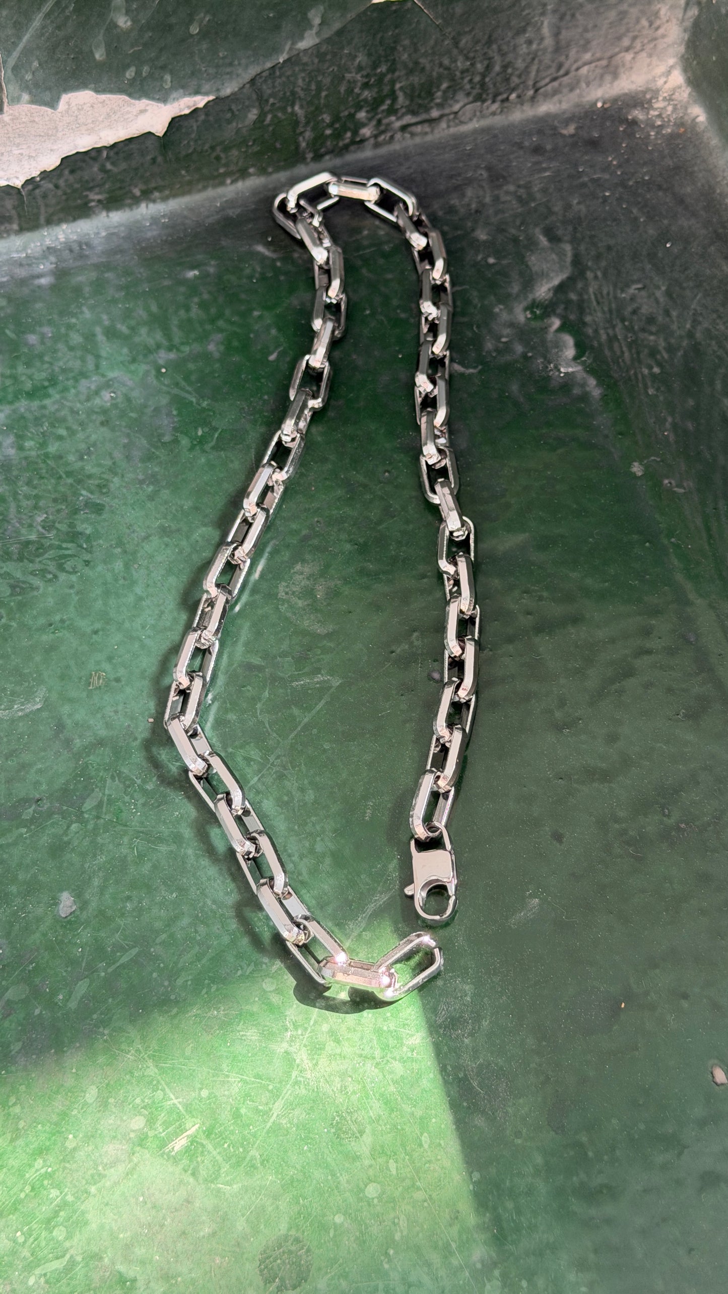 9mm Bold Rectangular Link Chain Necklace